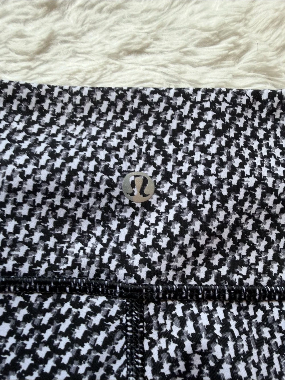 Lululemon Wunder Under Crop Scatter Star Grey Black Geometric Leggings Size 12